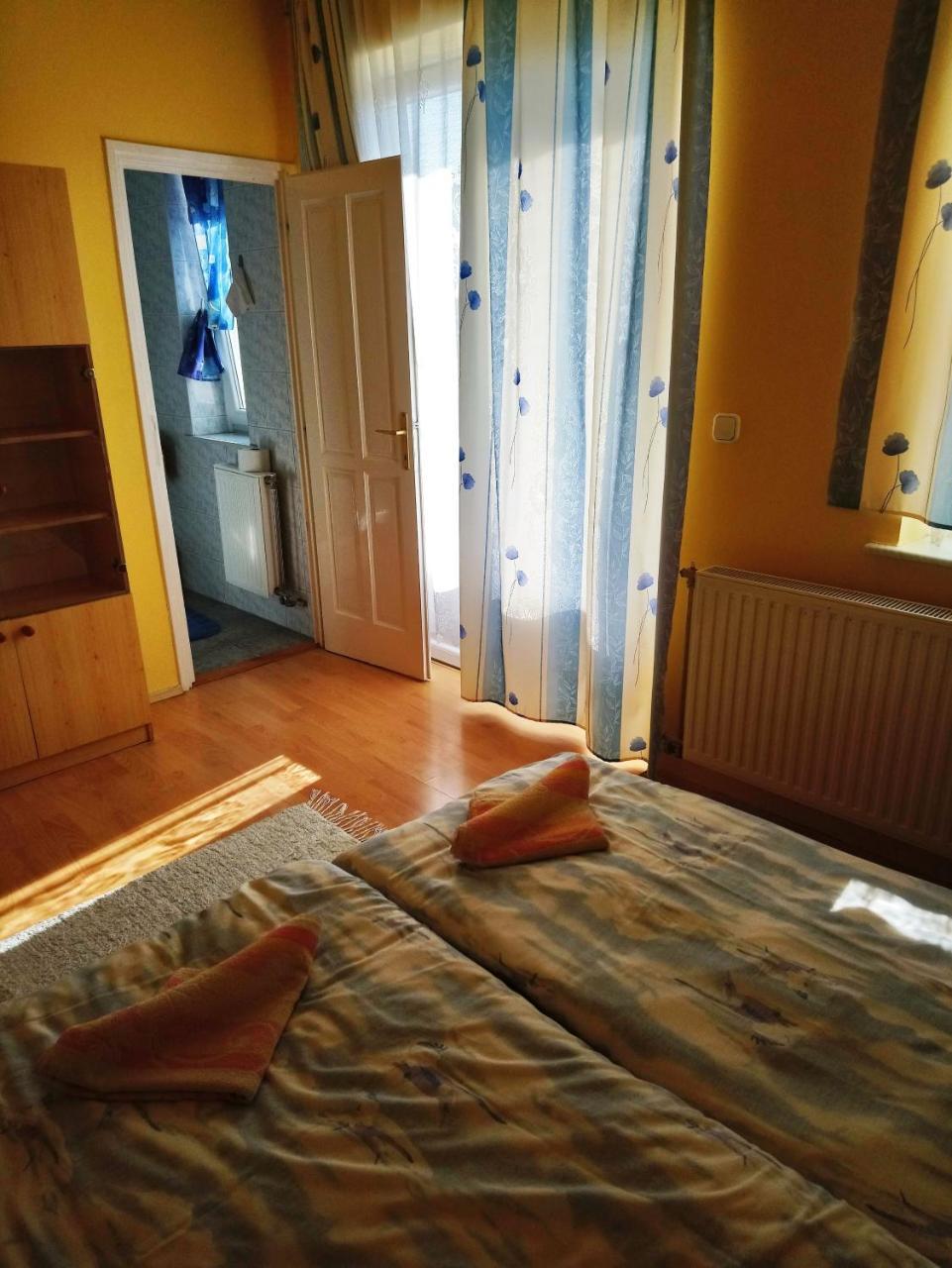 Erika Vendeghaz Hotel Bük Eksteriør billede